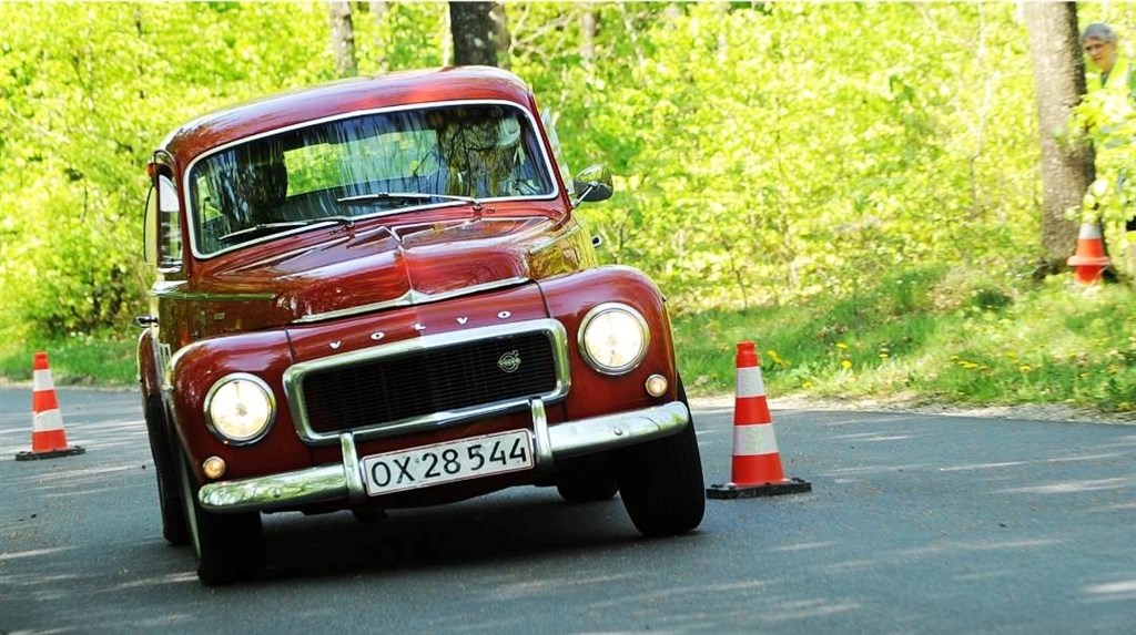 Medlemmer af Horsens Automobil & Motor Klub, Christian Fisker og Jens Fisker fra Østbirk er her vist i et af årets tidligere Hillclimbs ved Hobro.
(Foto: rallypics.dk - Viggo Johansen)
